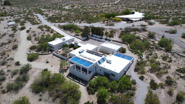 6805 Cottontail Lane