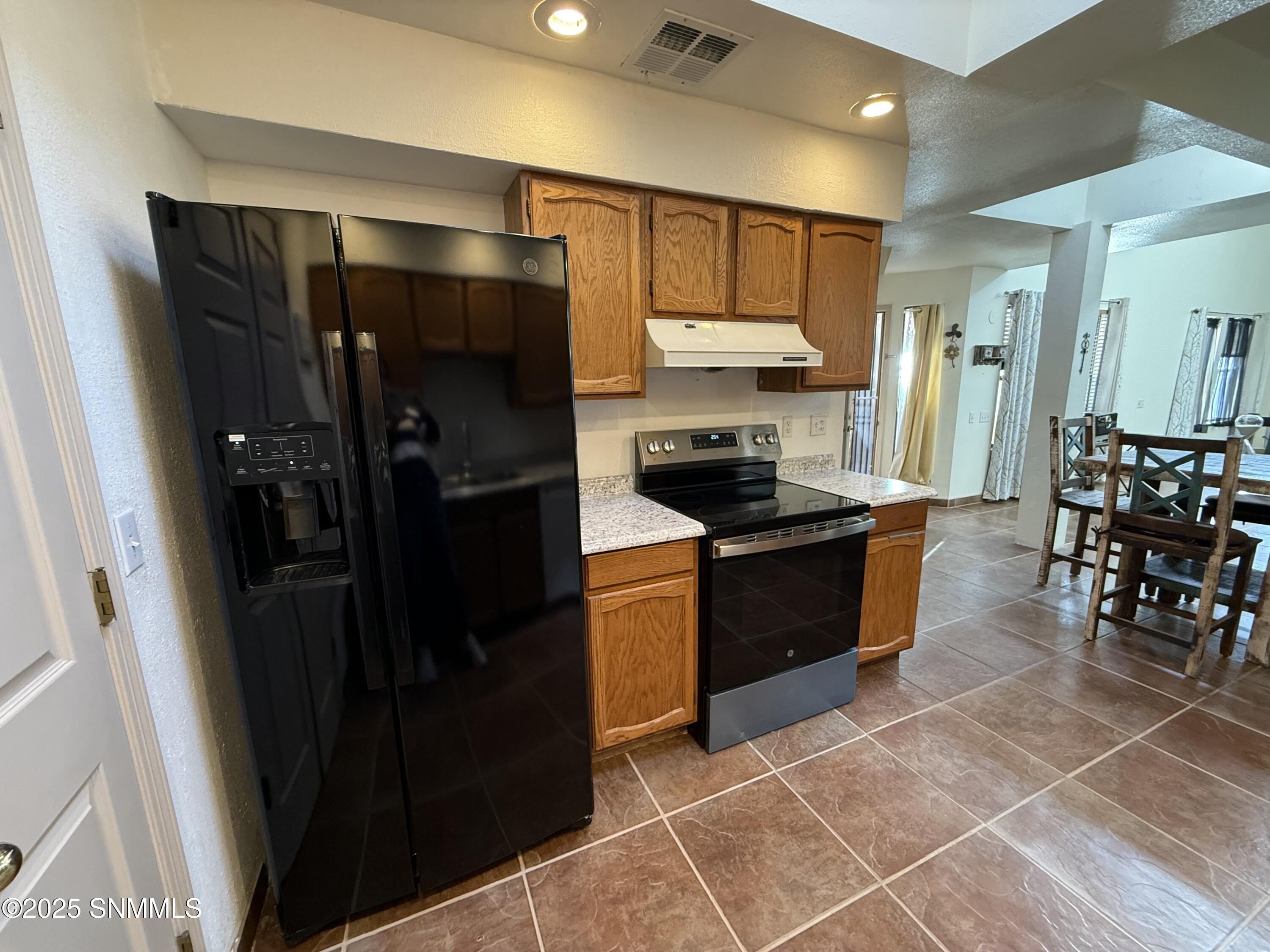 Las Cruces, New Mexico 88012, United States, 3 Bedrooms Bedrooms, ,2 BathroomsBathrooms,Residential,Active,243356