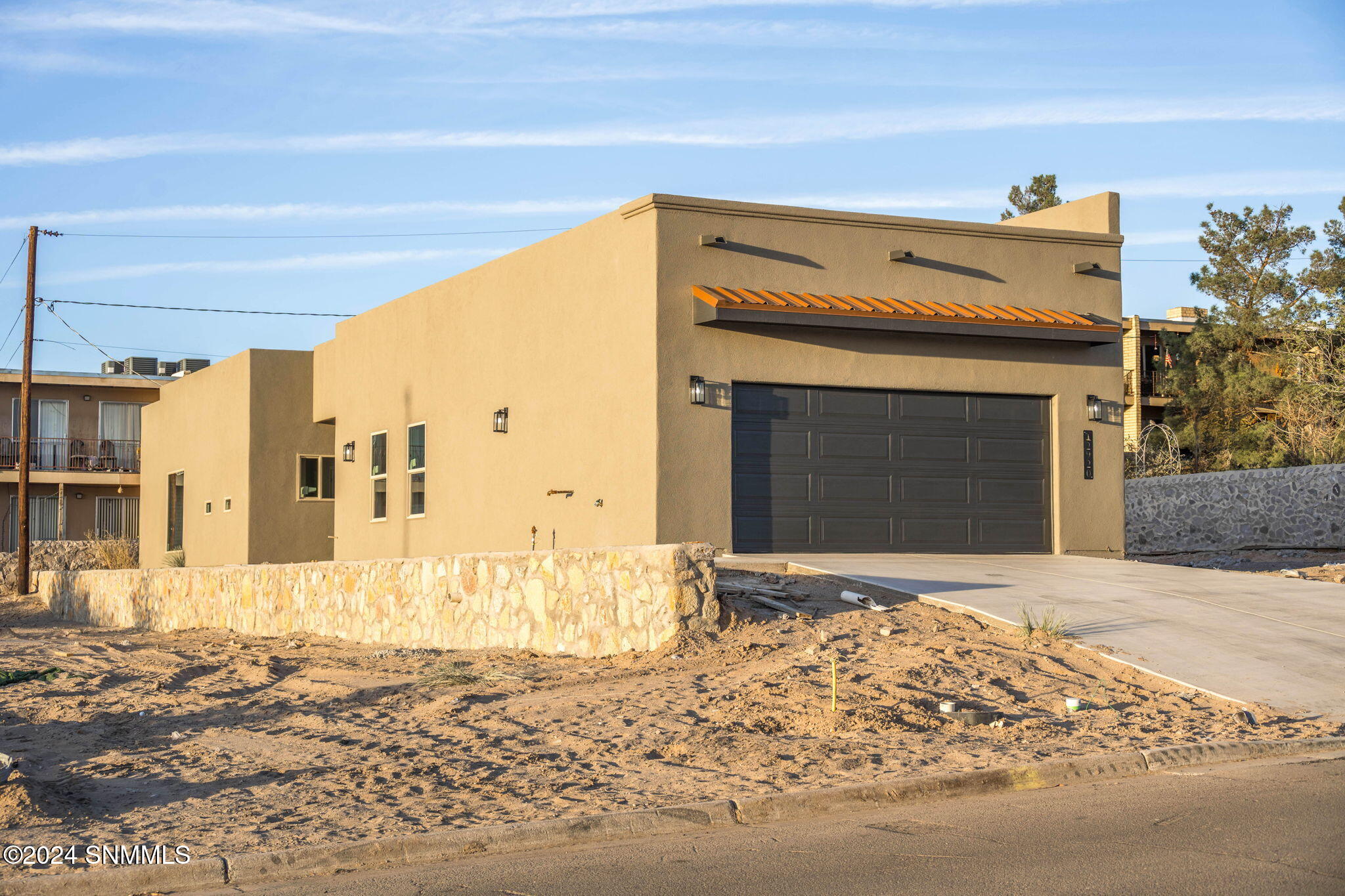 2920 Fairway Drive, Las Cruces, New Mexico image 1