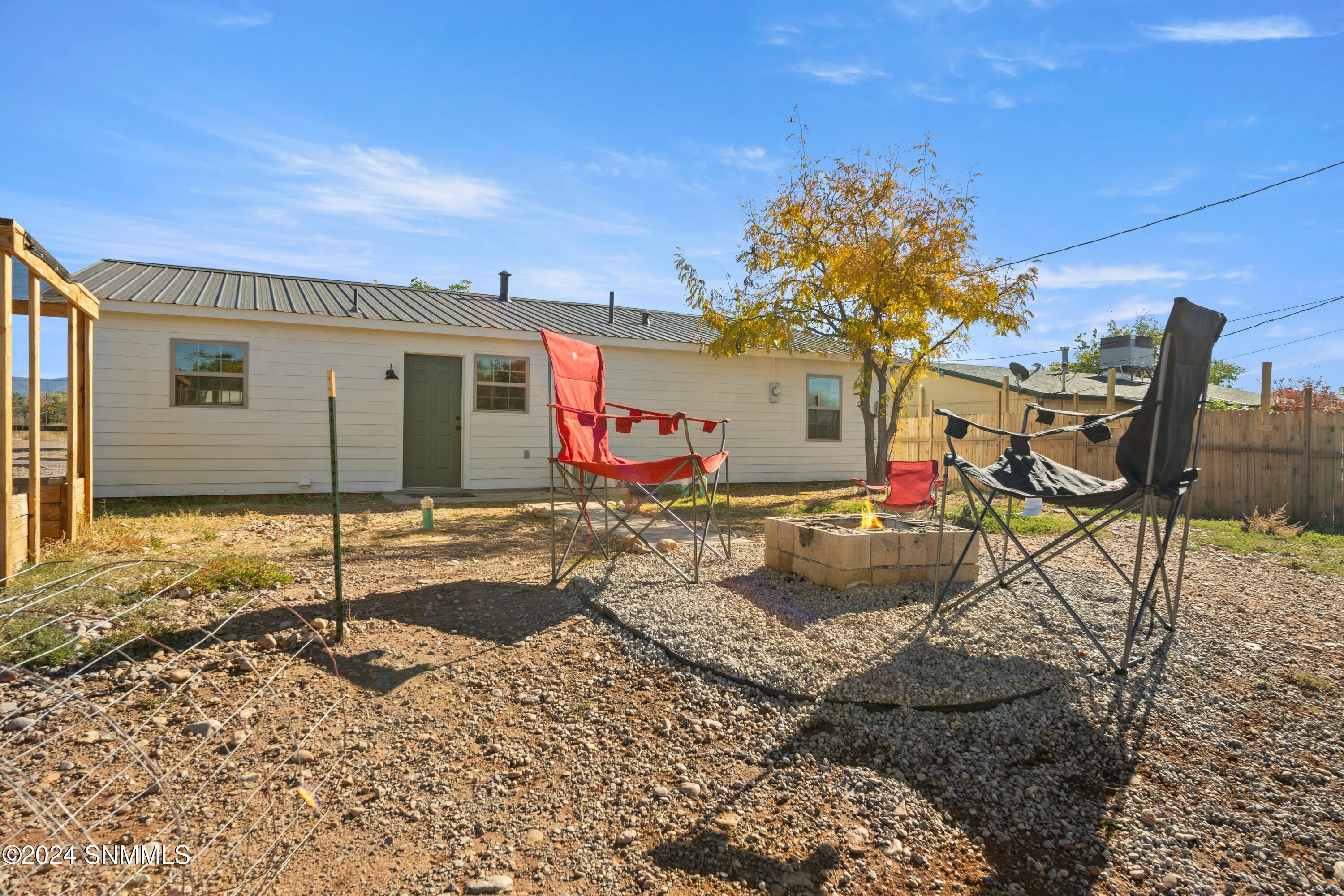 2 Malpais Avenue, La Luz, New Mexico image 25