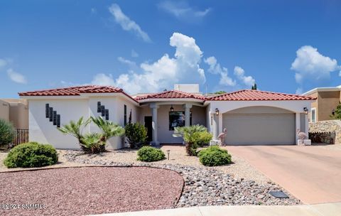 4220 Southern Canyon Loop, Las Cruces, NM 88011 - #: 2401271