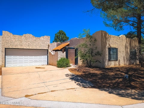Townhouse For Sale - 435 Salopek Boulevard<br/> Dona Ana County, Las Cruces, NM 88001