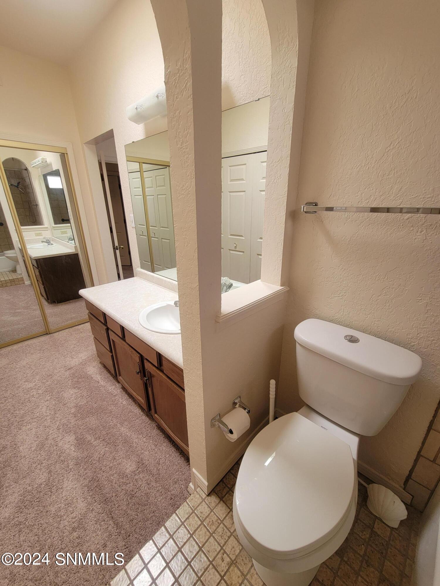 Las Cruces, New Mexico 88011, United States, 2 Bedrooms Bedrooms, ,2 BathroomsBathrooms,Residential,Pending,62132