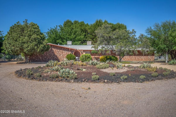 4735 CAMPBELL RD, LAS CRUCES, NM 88007 - Image f011083e3d71bc2fef5dda96a4fdd9ad/3968163480