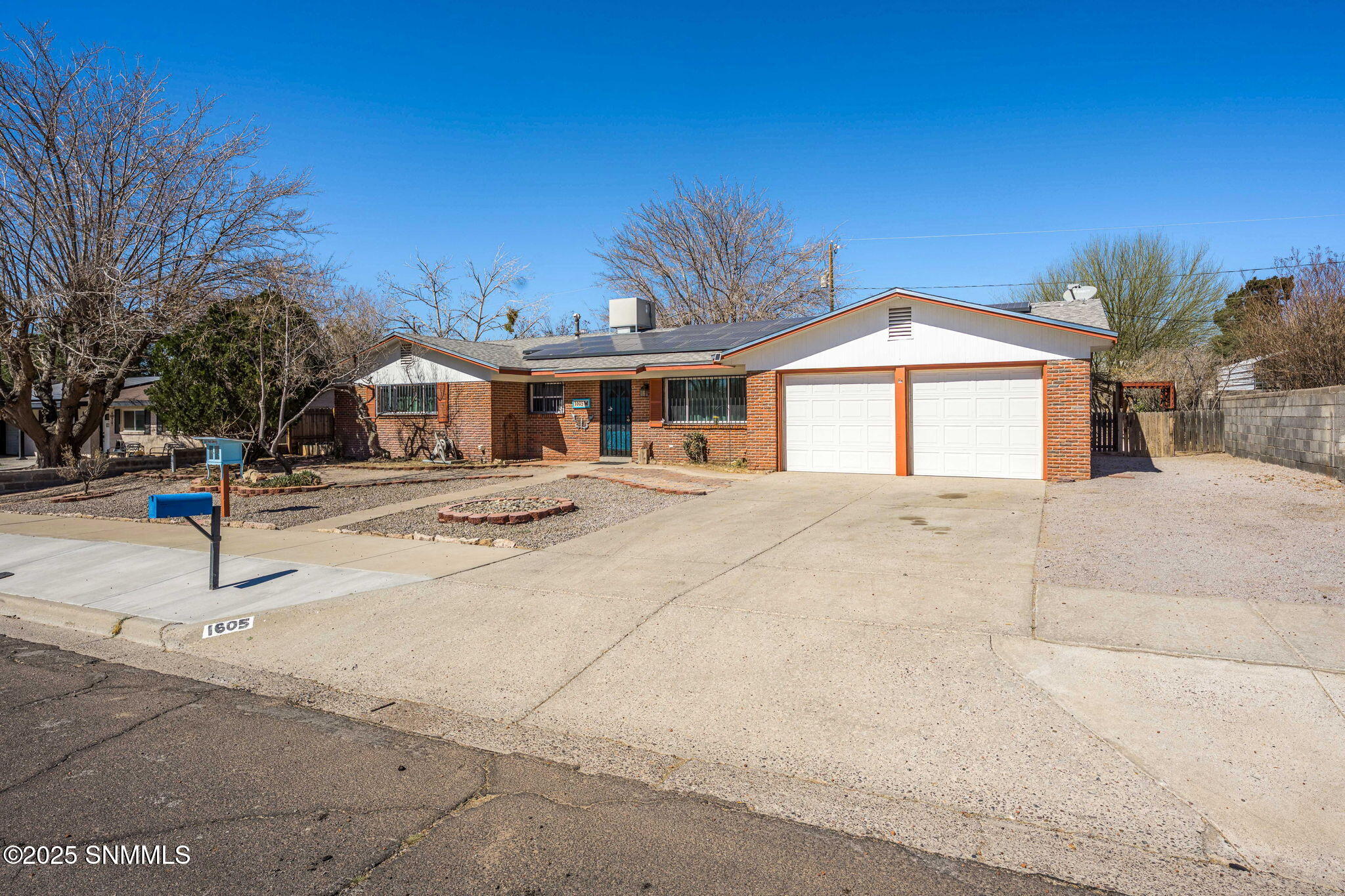1605 Mariposa Drive, Las Cruces, New Mexico image 3