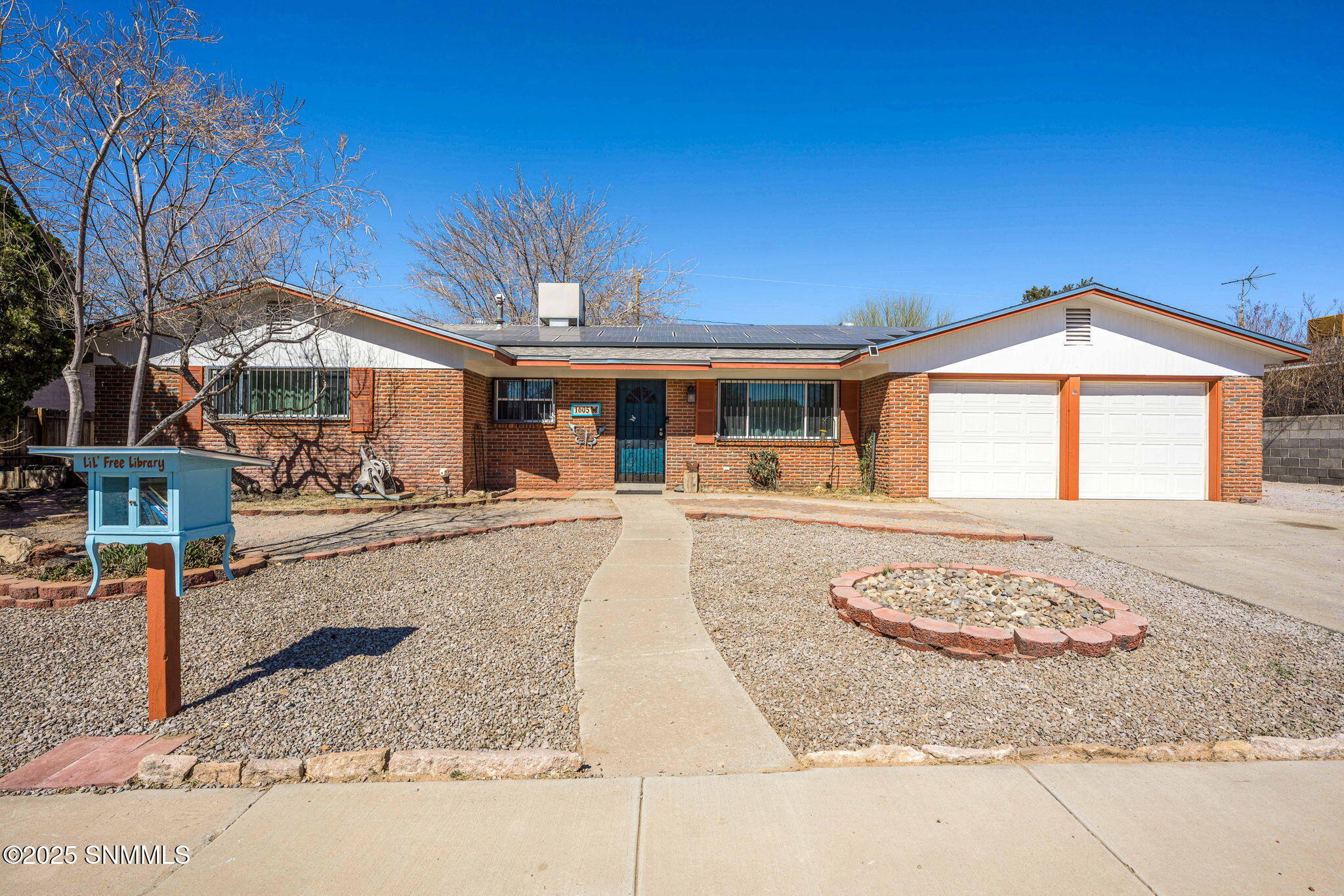 1605 Mariposa Drive, Las Cruces, New Mexico image 2