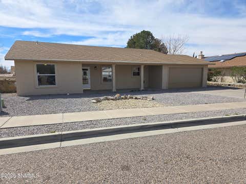 Homes For Sale - 862 Stefanie Court<br/> Dona Ana County, Las Cruces, NM 88005