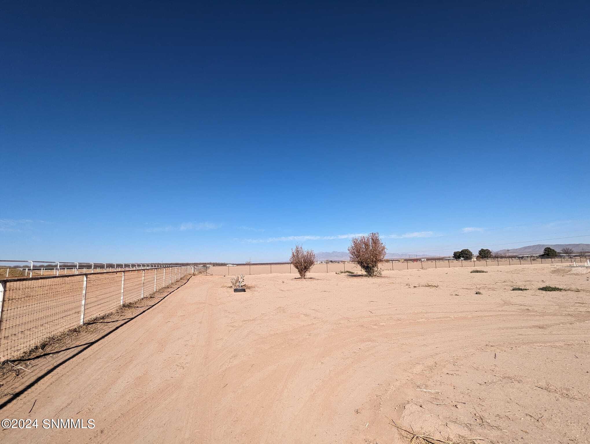 1166 Webb Road, Anthony, New Mexico image 3