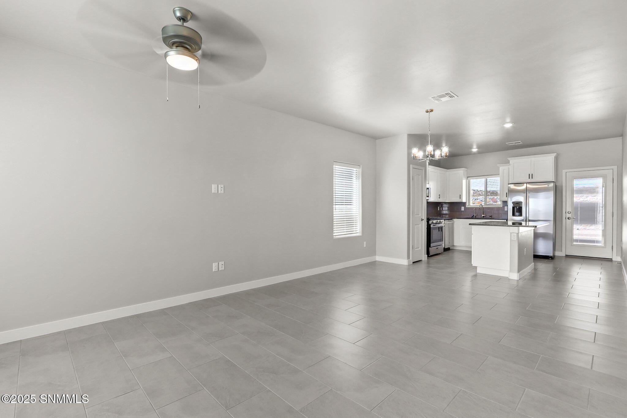 7486 Eagle Vista Street, Las Cruces, New York image 3