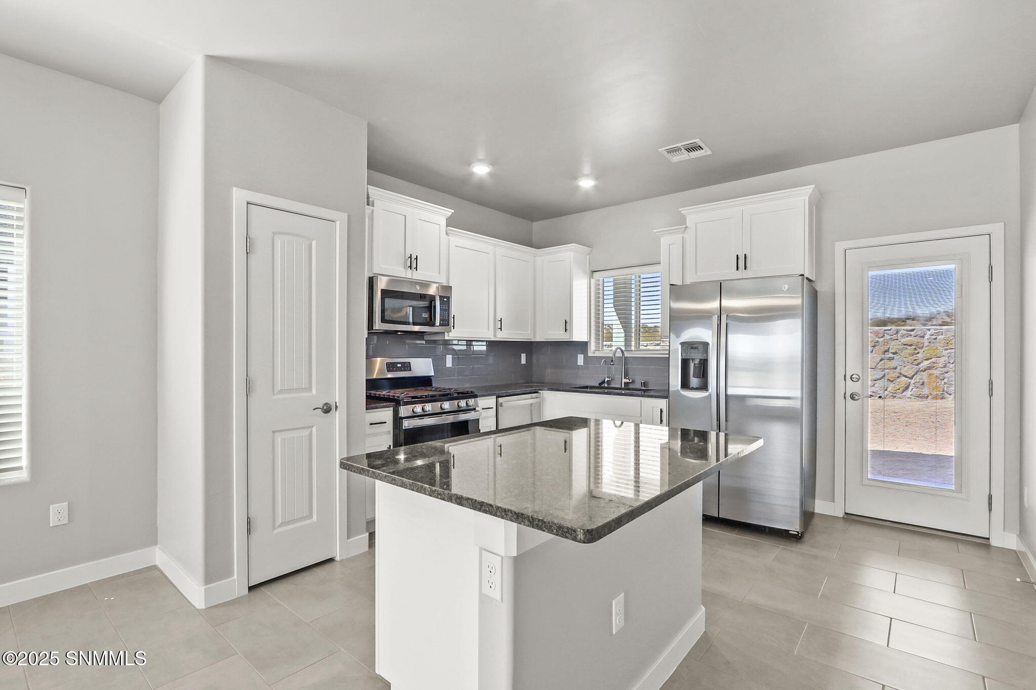 7486 Eagle Vista Street, Las Cruces, New York image 19