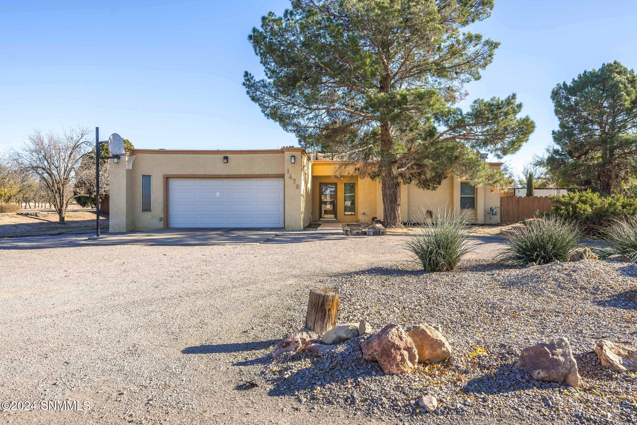 1470 Tierra Del Sol Drive, Las Cruces, New Mexico image 1