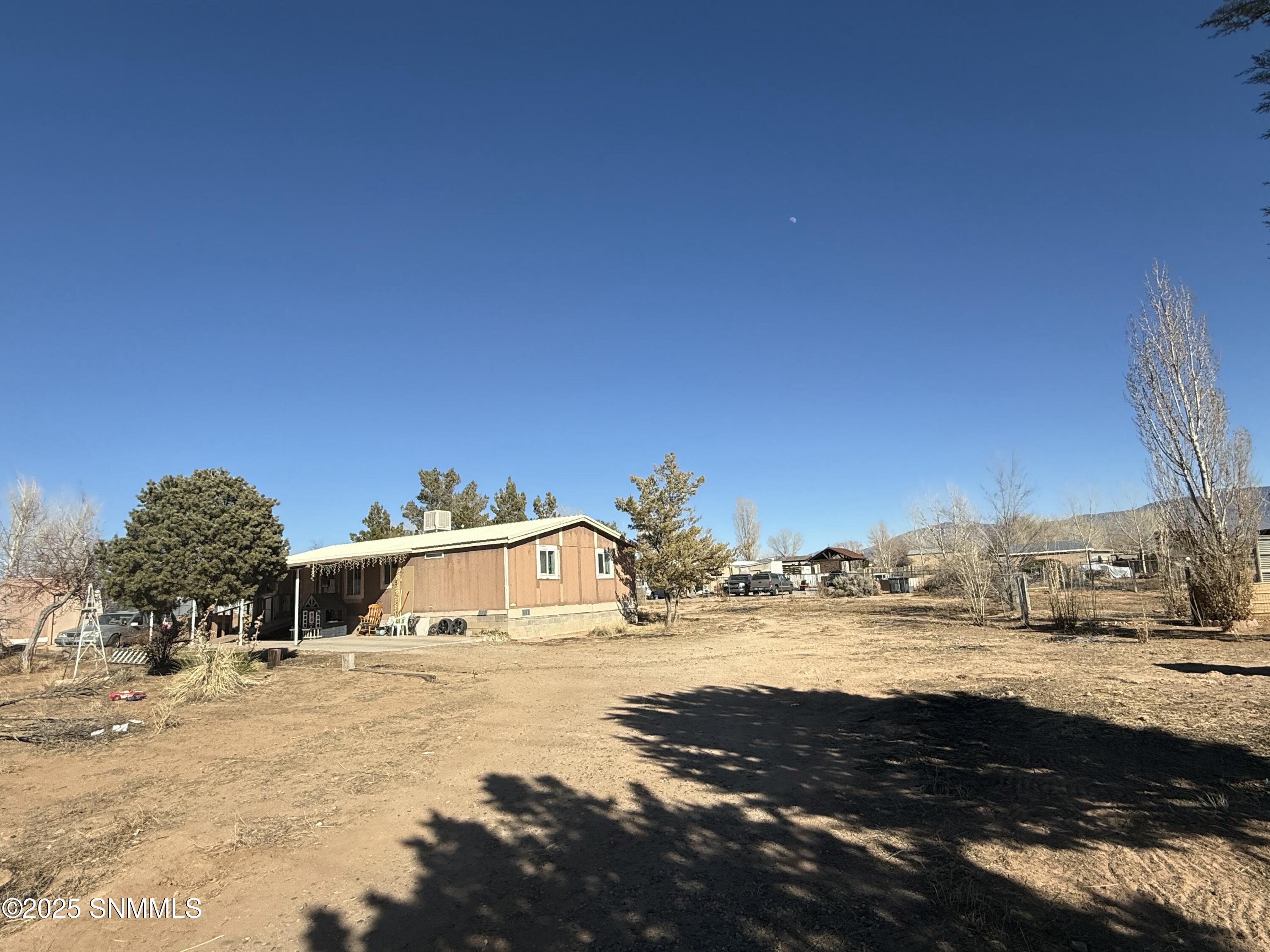 29 Amy Road, Los Lunas, New Mexico image 1