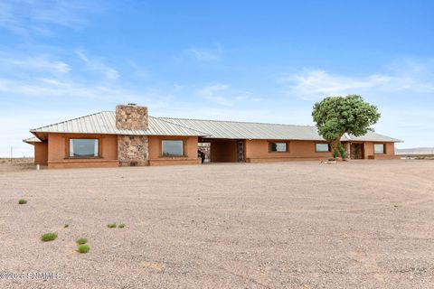 Homes For Sale - 1670 SE Good Sight Road<br/> Deming, NM 88030