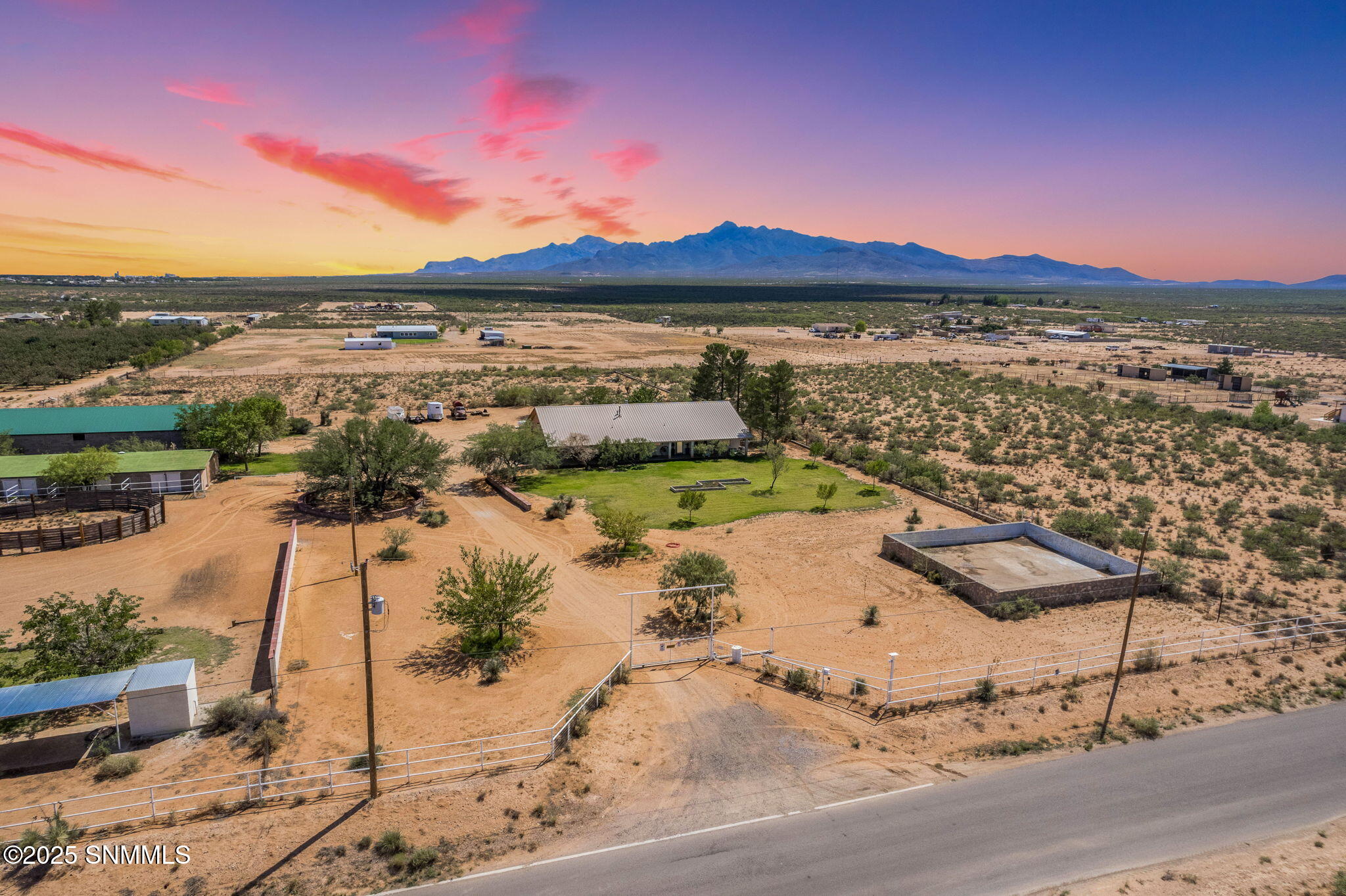 1305 Desert Aire Drive, Chaparral, New Mexico image 2