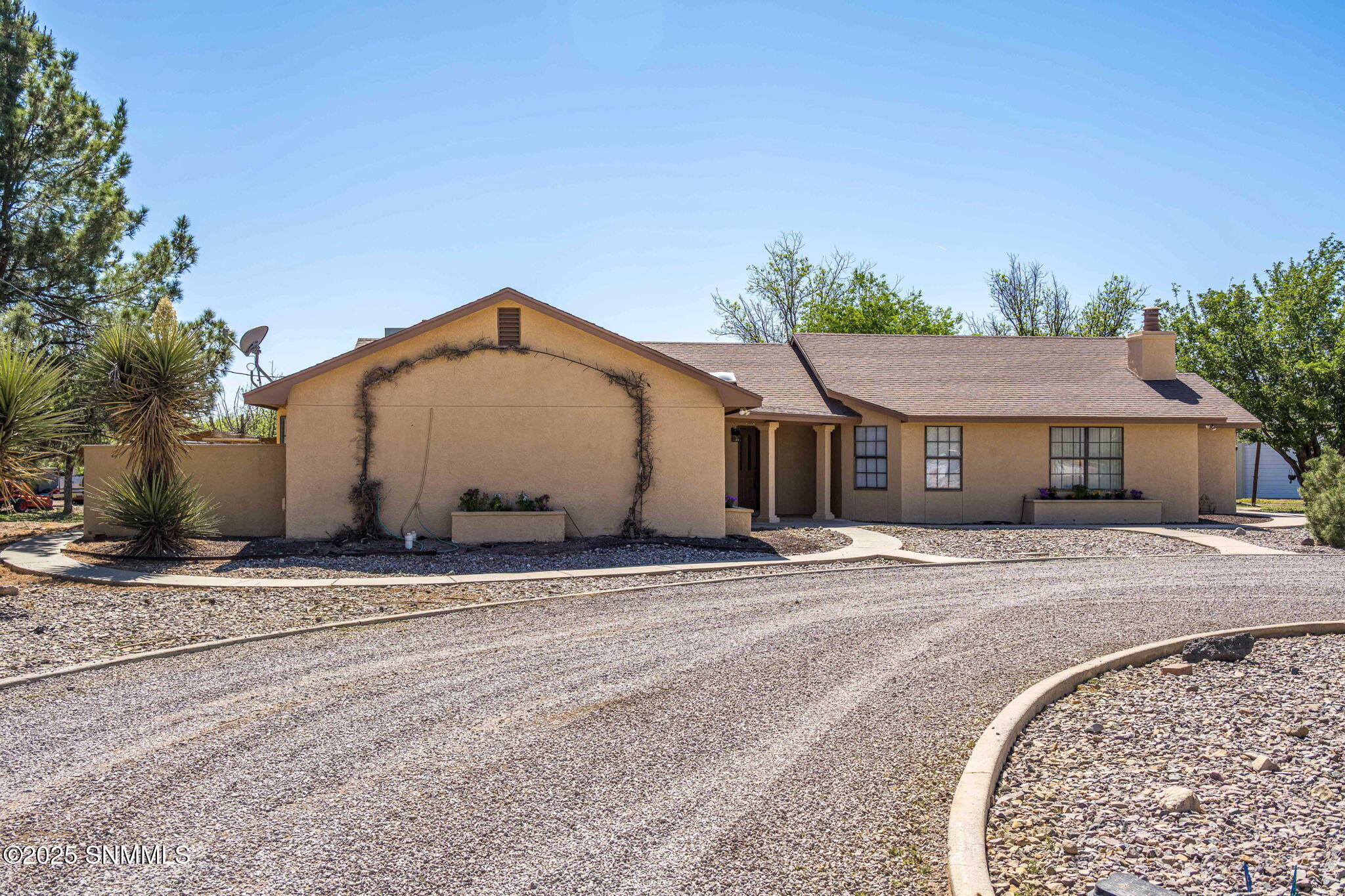 8030 Raging Bull Place, Mesilla Park, New Mexico image 2