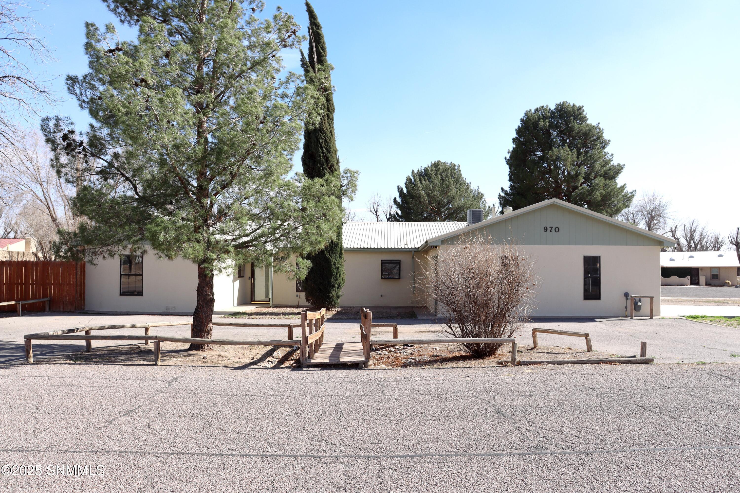 970 Calle Contento, Las Cruces, New Mexico image 1