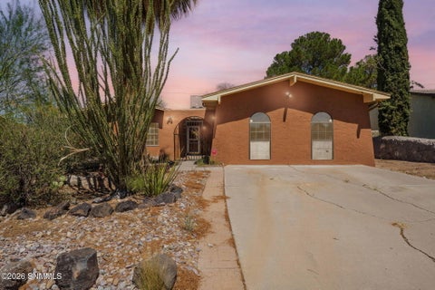 Homes For Sale - 1853 Seldon Avenue<br/> Dona Ana County, Las Cruces, NM 88001