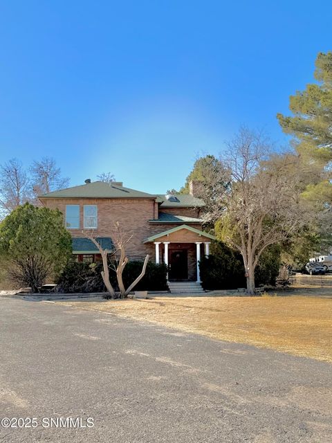 Homes For Sale - 2623 San Andres Dr Drive<br/> Dona Ana County, Las Cruces, NM 88007