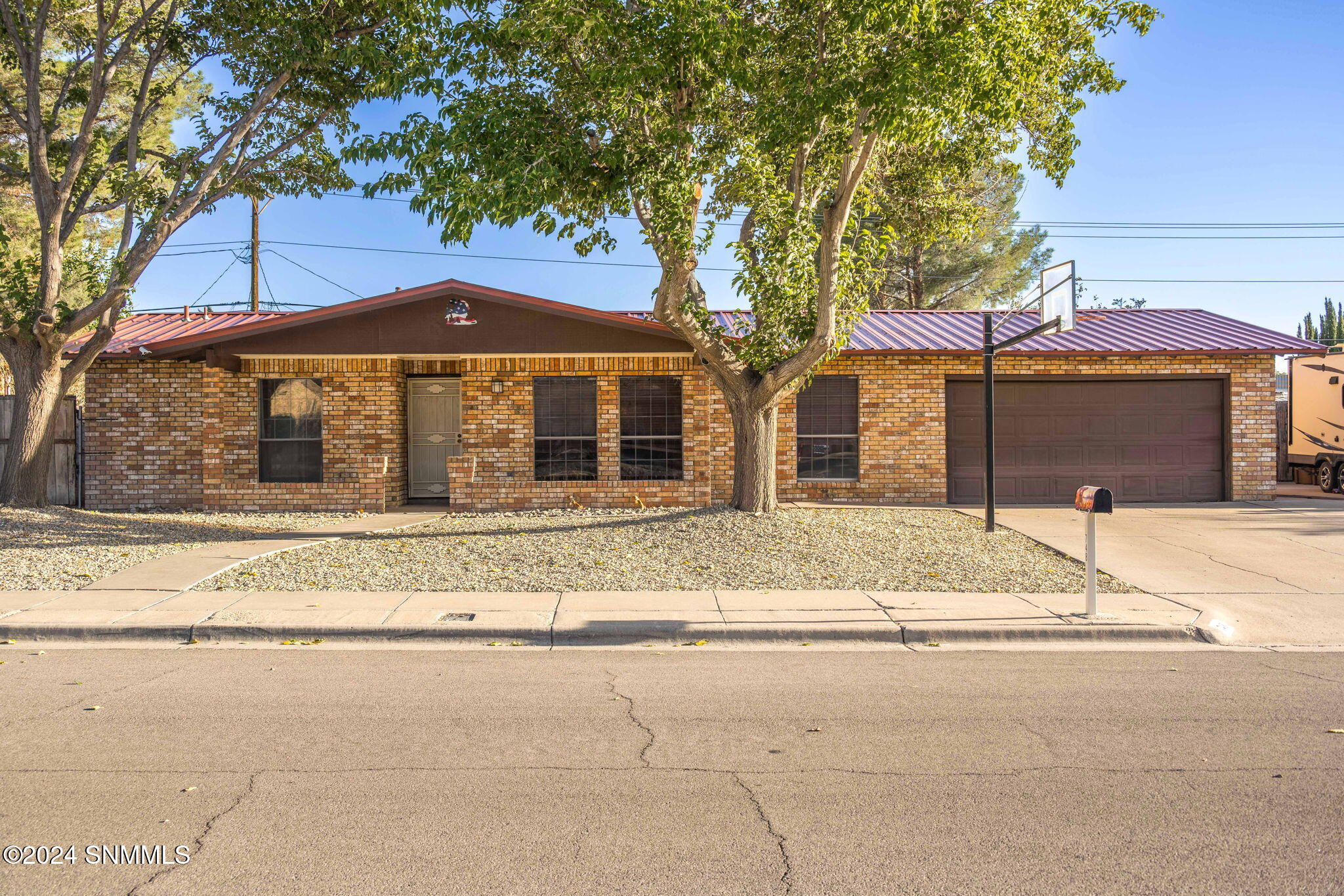 748 Frank Maes Avenue, Las Cruces, New Mexico image 2