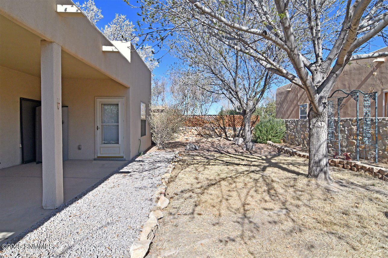 1819 Bentley Drive, Las Cruces, New Mexico image 8