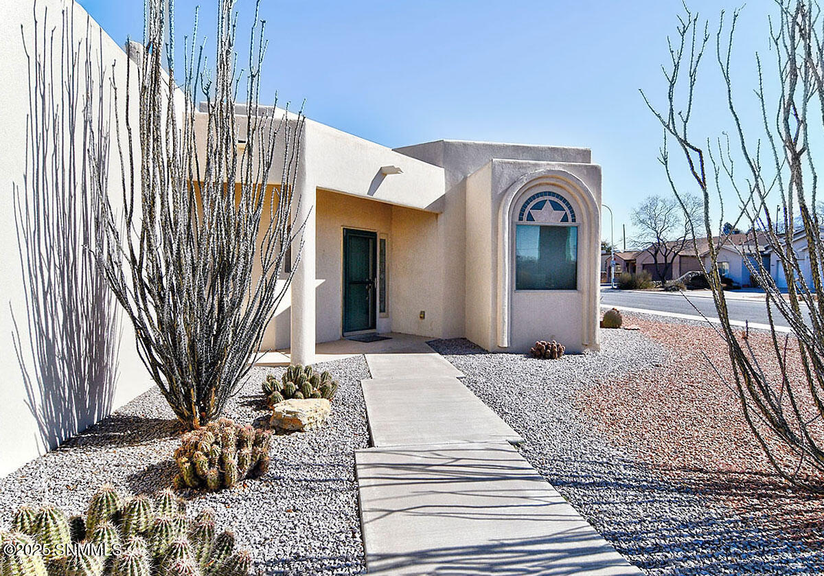 1819 Bentley Drive, Las Cruces, New Mexico image 5