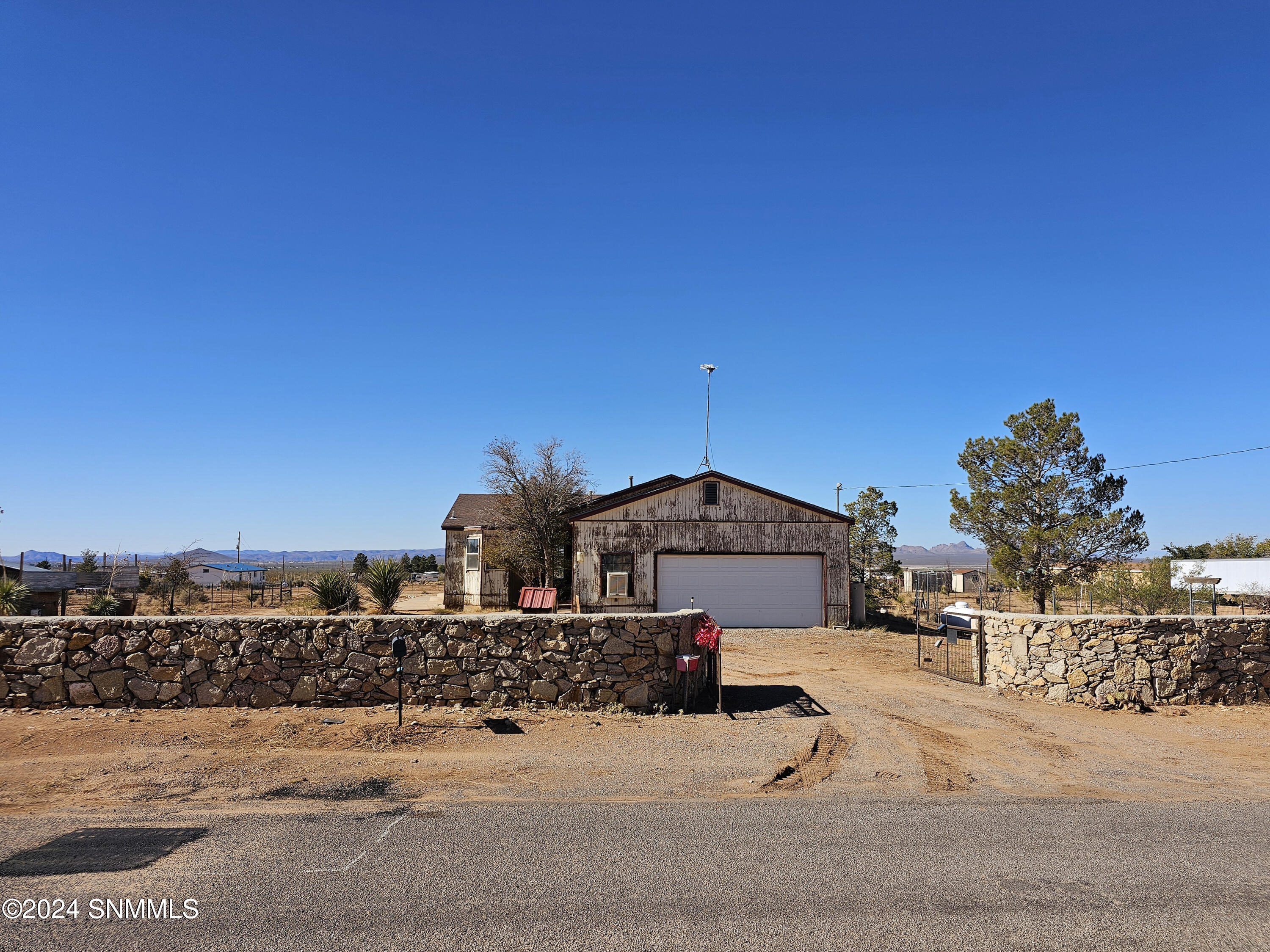 7289 Macarthur Road, Las Cruces, New Mexico image 1