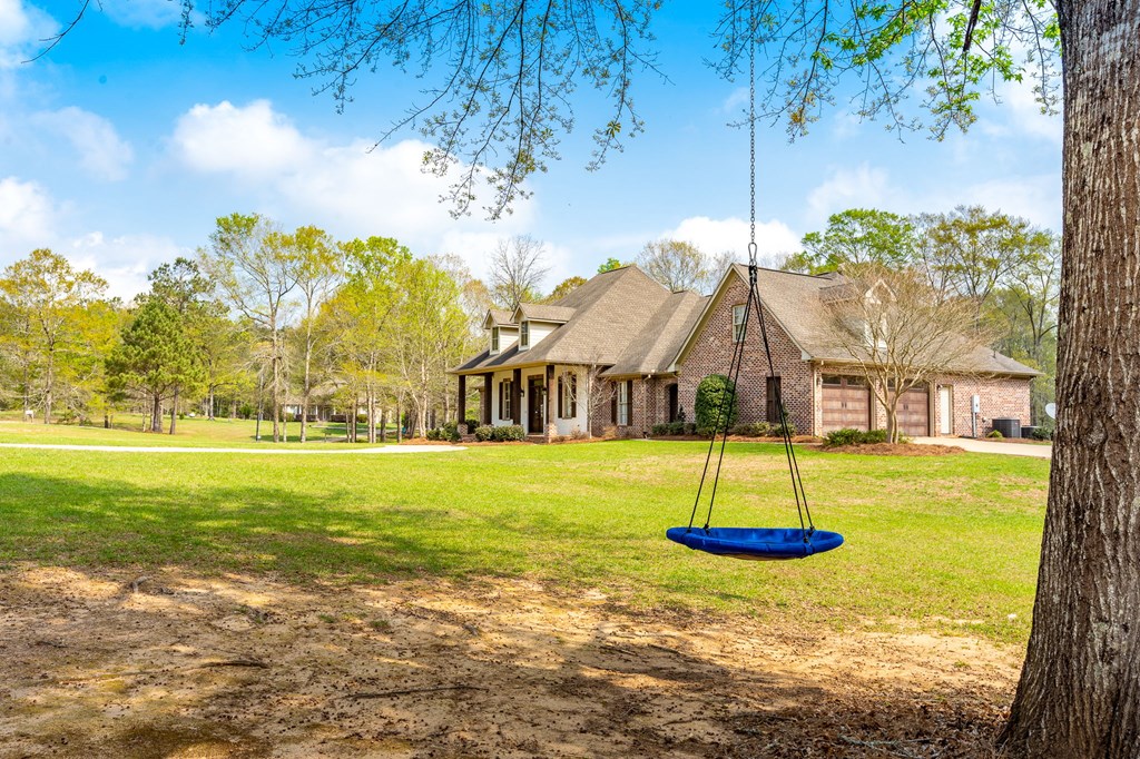 McComb, Mississippi 39648, United States, 4 Bedrooms Bedrooms, ,4 BathroomsBathrooms,Residential,Contingent,47636