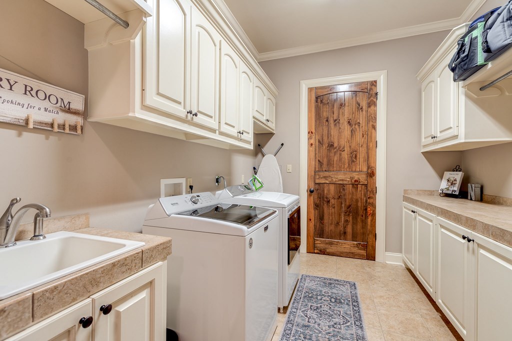 McComb, Mississippi 39648, United States, 4 Bedrooms Bedrooms, ,4 BathroomsBathrooms,Residential,Contingent,47636