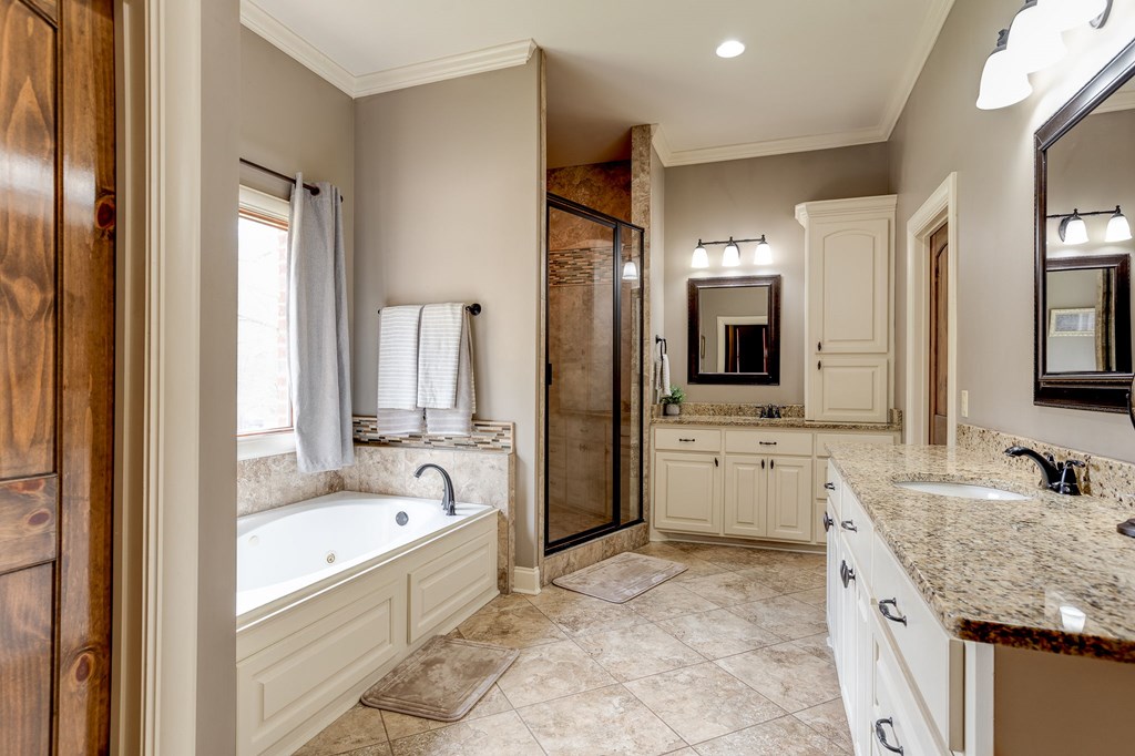 McComb, Mississippi 39648, United States, 4 Bedrooms Bedrooms, ,4 BathroomsBathrooms,Residential,Contingent,47636