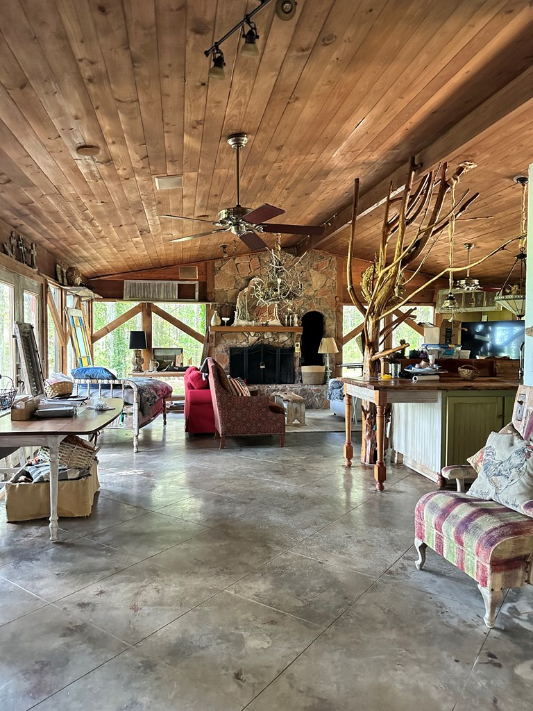 Magnolia, Mississippi 39652, United States, 3 Bedrooms Bedrooms, ,3 BathroomsBathrooms,Residential,Active,57825