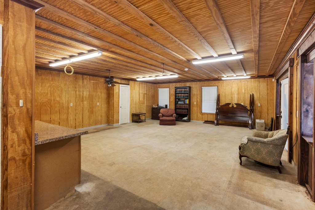 Tylertown, Mississippi 39667, United States, 3 Bedrooms Bedrooms, ,3 BathroomsBathrooms,Residential,Pending,43061