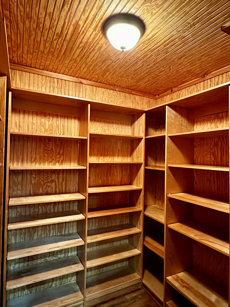 Tylertown, Mississippi 39667, United States, 3 Bedrooms Bedrooms, ,3 BathroomsBathrooms,Residential,Pending,43061