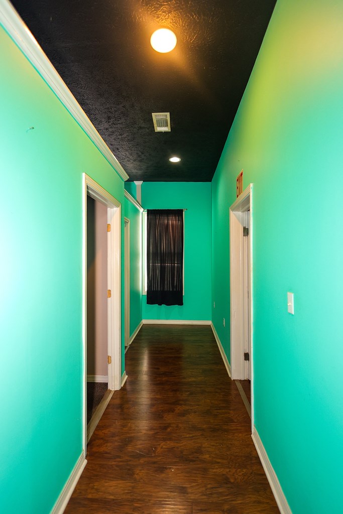 McComb, Mississippi 39648, United States, ,2 BathroomsBathrooms,Commercial,Contingent,61632