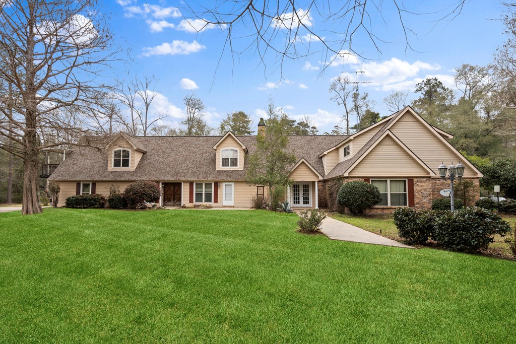 Tylertown, Mississippi 39667, United States, 6 Bedrooms Bedrooms, ,7 BathroomsBathrooms,Residential,Active,86096