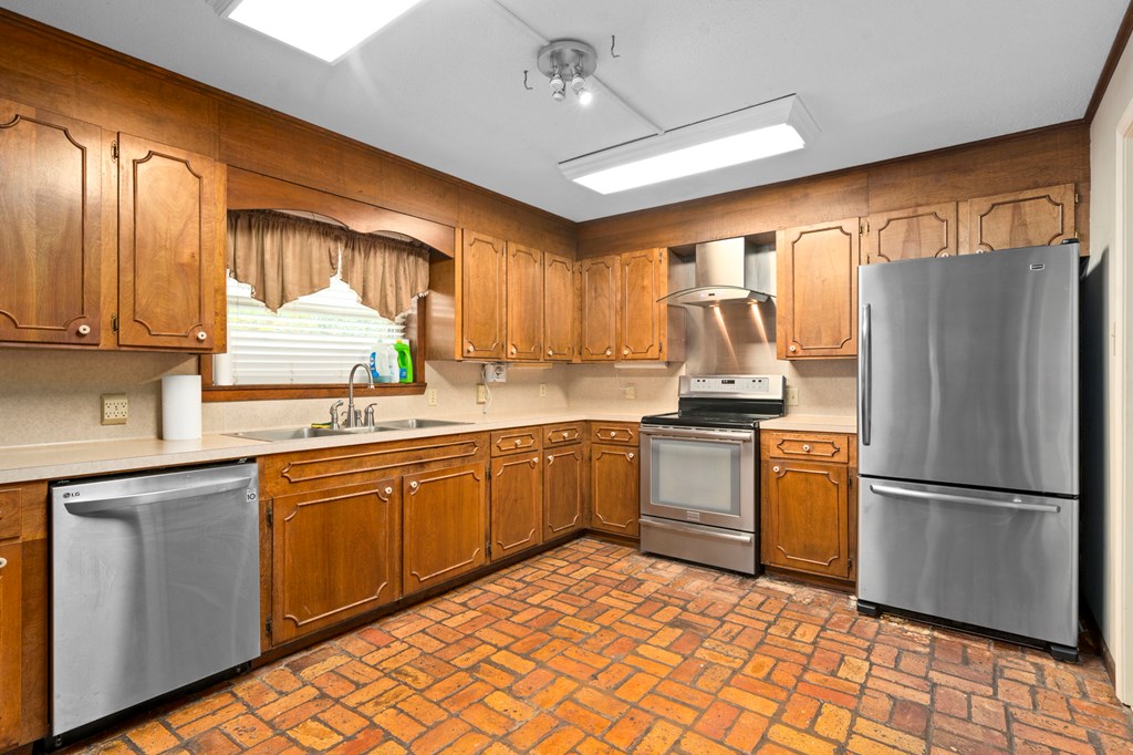 Tylertown, Mississippi 39667, United States, 6 Bedrooms Bedrooms, ,7 BathroomsBathrooms,Residential,Active,86096