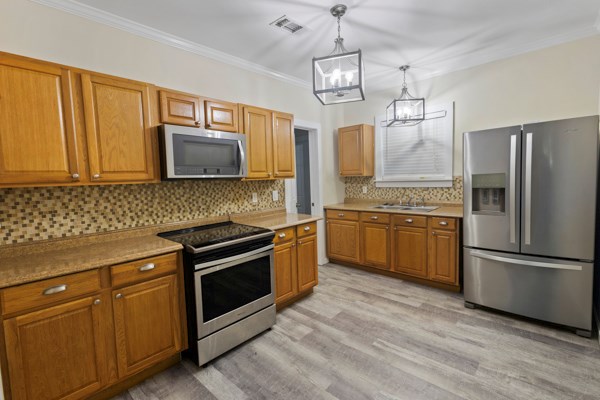 Brookhaven, Mississippi 39601, United States, 3 Bedrooms Bedrooms, ,2 BathroomsBathrooms,Residential,Active,37224