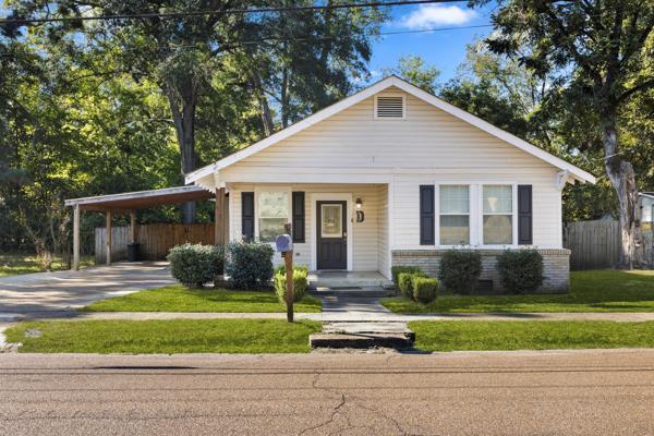 Brookhaven, Mississippi 39601, United States, 3 Bedrooms Bedrooms, ,2 BathroomsBathrooms,Residential,Active,37224