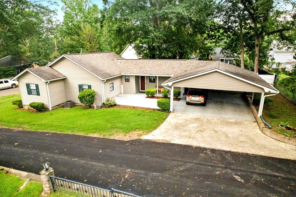 McComb, Mississippi 39648, United States, 3 Bedrooms Bedrooms, ,2 BathroomsBathrooms,Residential,Active,161729