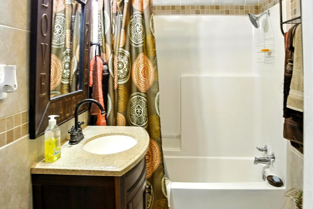 McComb, Mississippi 39648, United States, 3 Bedrooms Bedrooms, ,2 BathroomsBathrooms,Residential,Active,161729