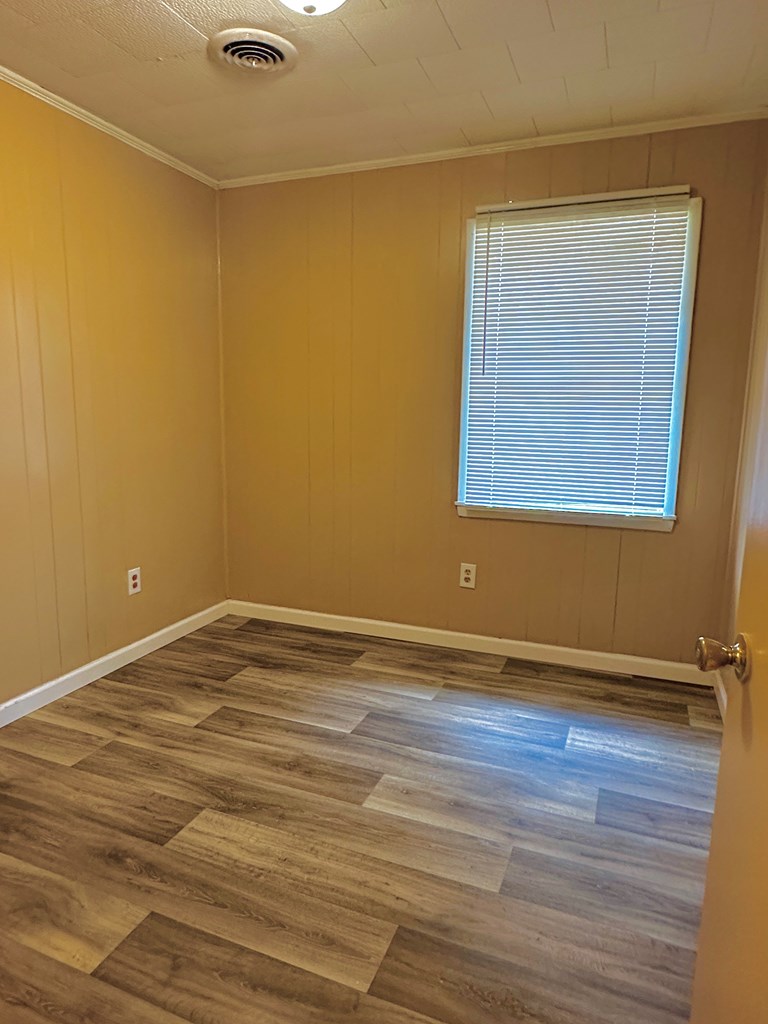 McComb, Mississippi 39648, United States, 4 Bedrooms Bedrooms, ,2 BathroomsBathrooms,Residential,Active,11289