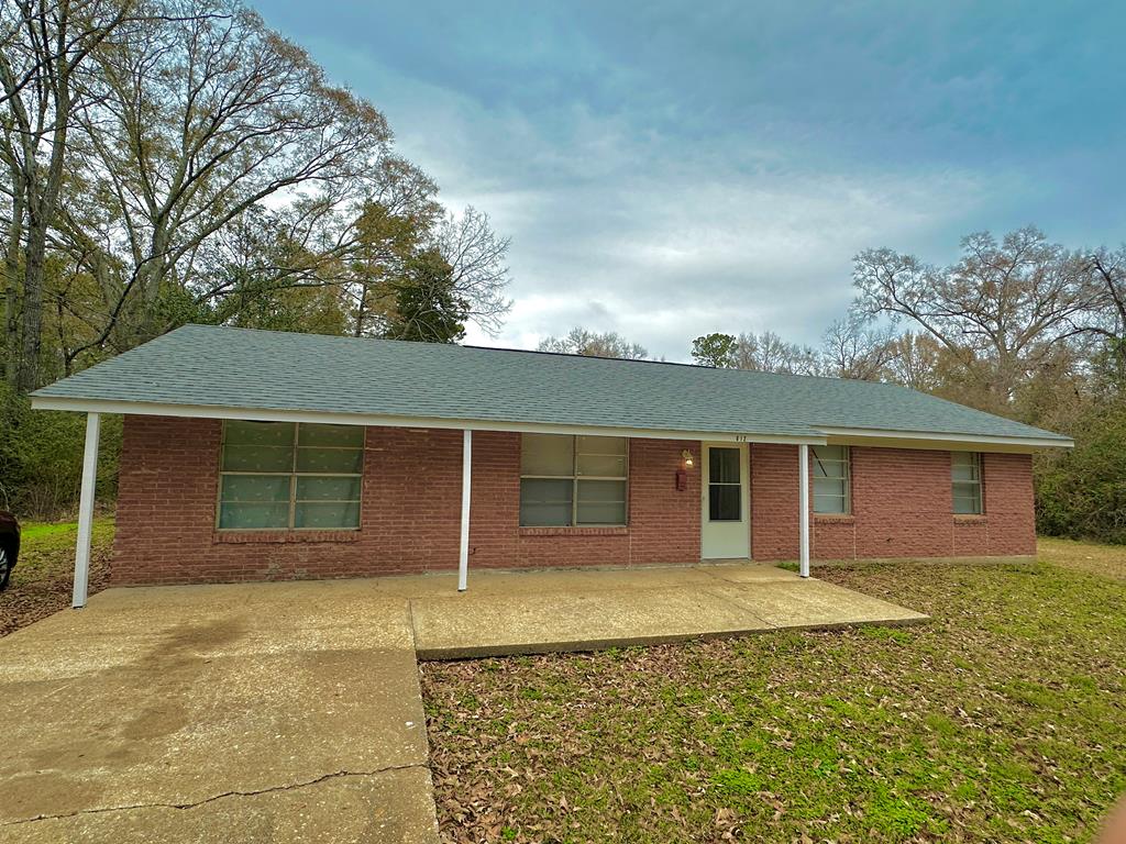 McComb, Mississippi 39648, United States, 4 Bedrooms Bedrooms, ,2 BathroomsBathrooms,Residential,Active,11289