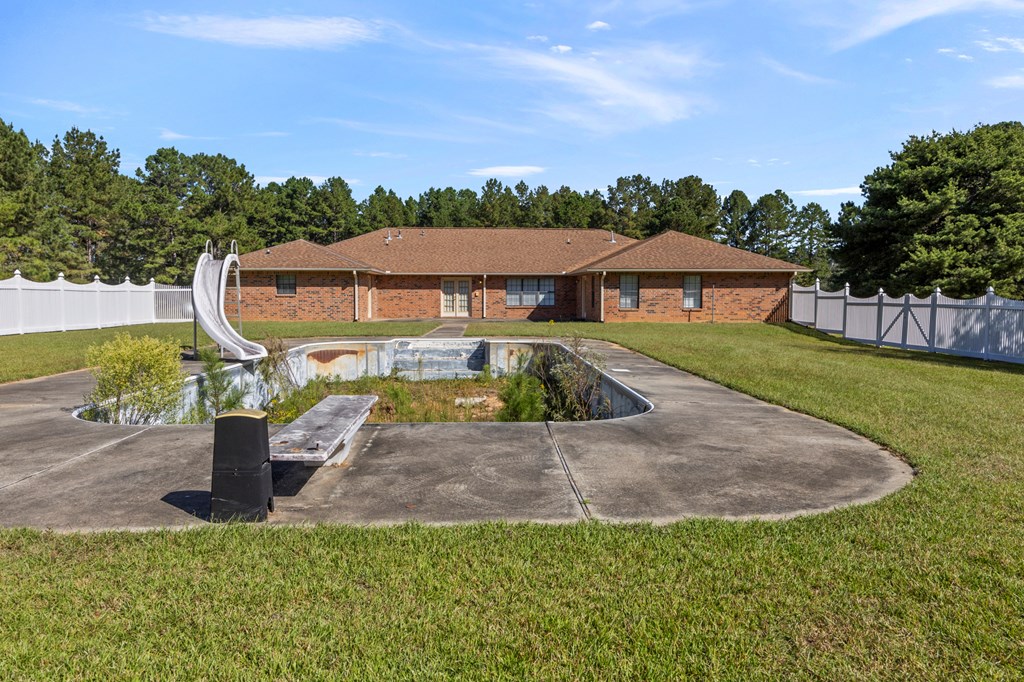 Magnolia, Mississippi 39652, United States, 5 Bedrooms Bedrooms, ,5 BathroomsBathrooms,Residential,Contingent,38711