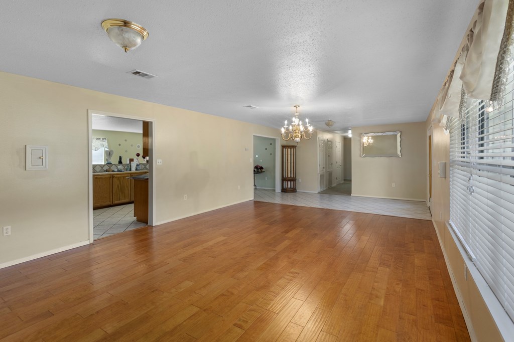 Magnolia, Mississippi 39652, United States, 5 Bedrooms Bedrooms, ,5 BathroomsBathrooms,Residential,Contingent,38711