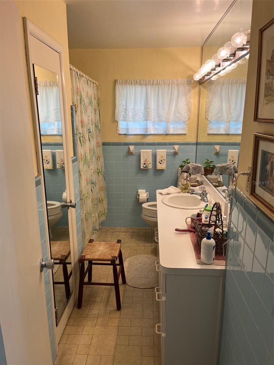 LA HACIENDA - Residential