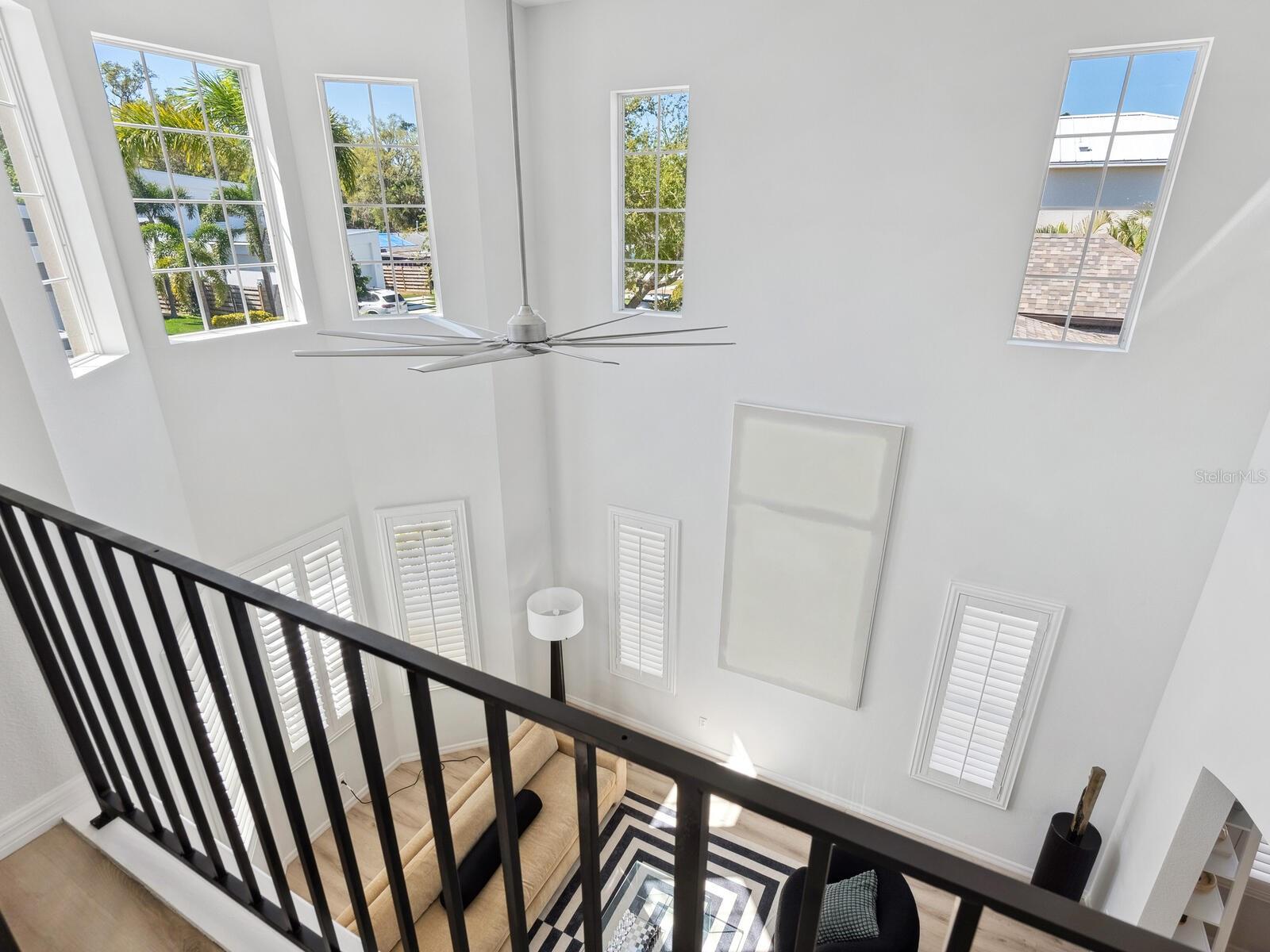 LA LINDA TERRACE - Residential