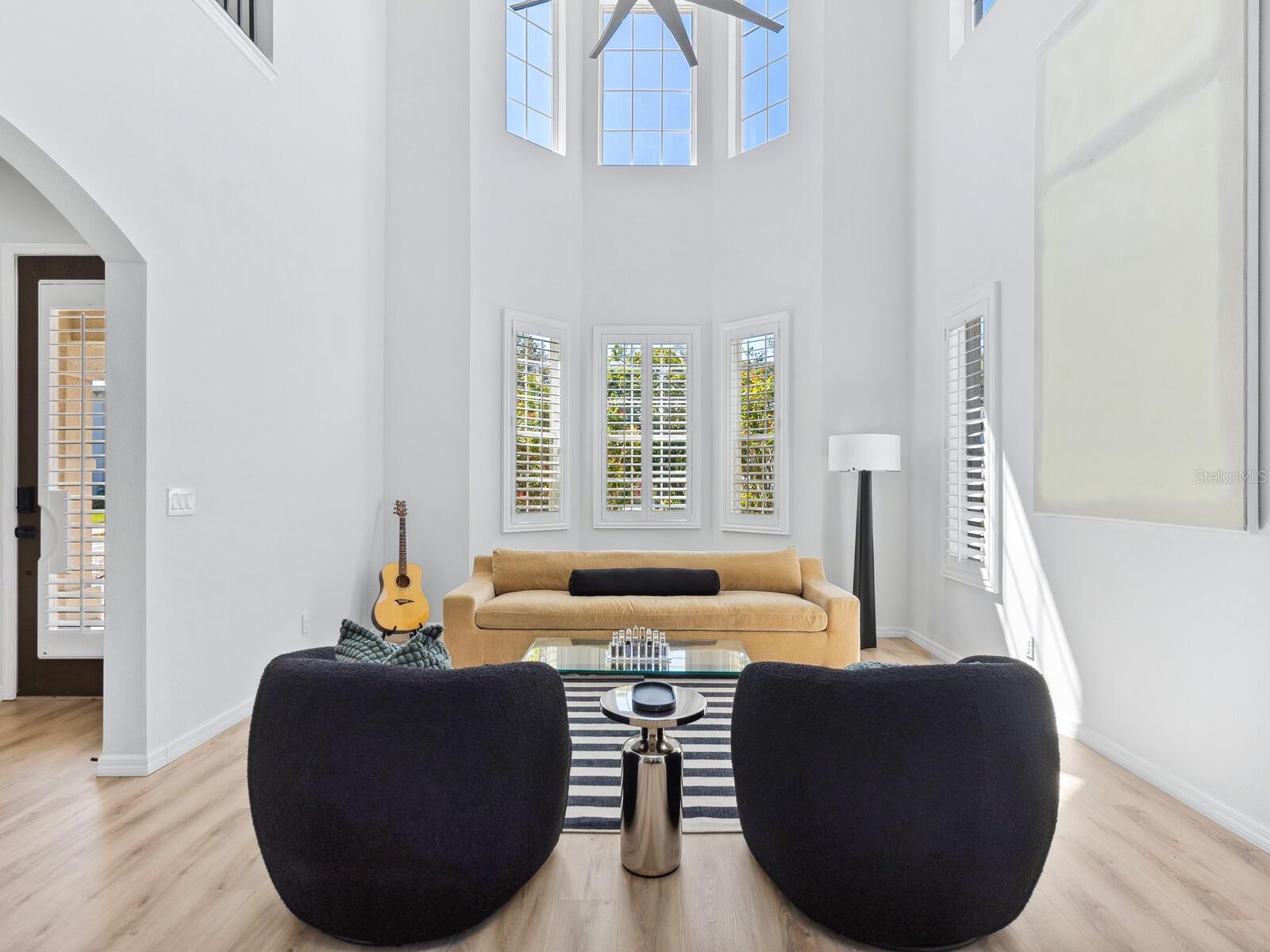 LA LINDA TERRACE - Residential