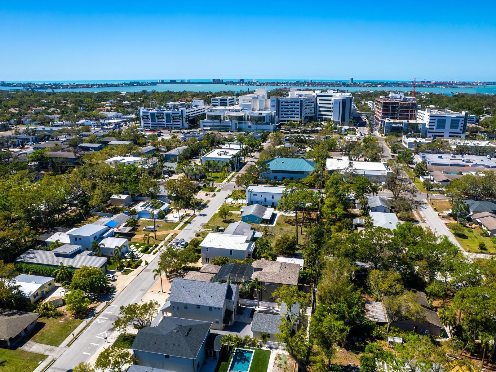 LA LINDA TERRACE - Residential