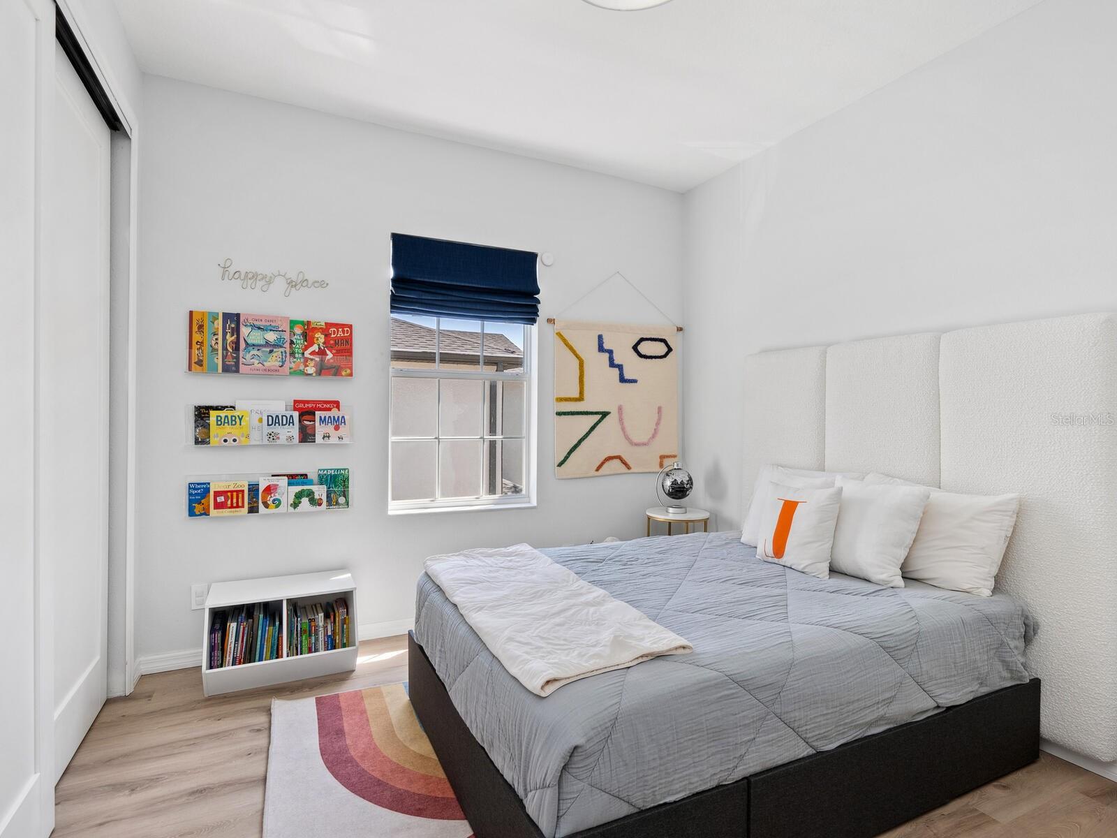 LA LINDA TERRACE - Residential