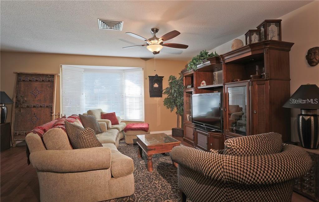 COLONIAL TERRACE - Residential Lease