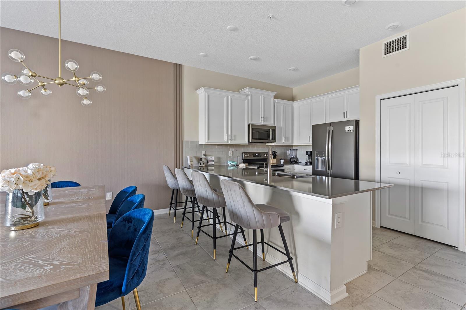 781 OCEAN COURSE AVENUE 601